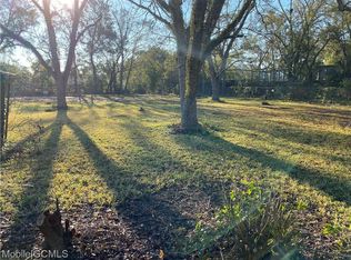 2908 Old Shell Rd, Mobile, AL 36607