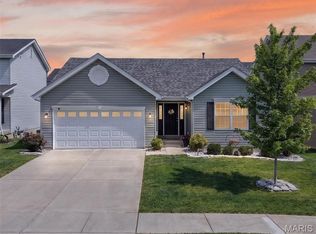 509 Gaslite Dr, O'Fallon, MO 63366