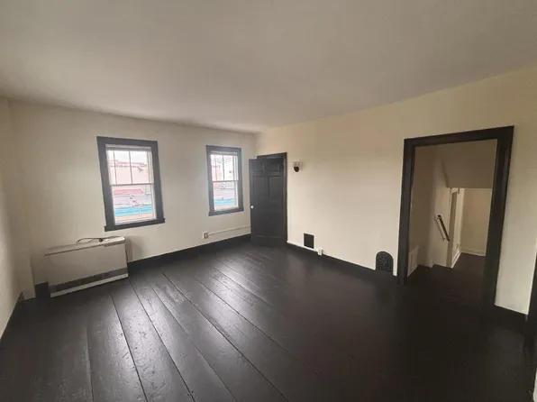 9 1/2 Dunlap St #2, Brunswick, ME 04011