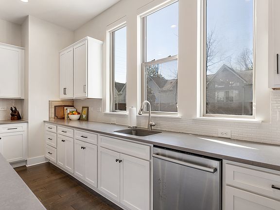 5th image of 1236 Pierce St