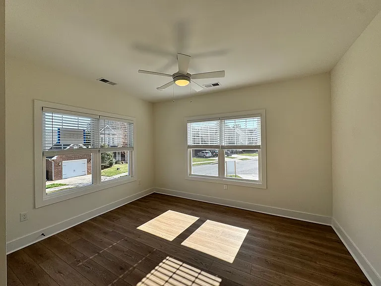 420 Capstone Dr #207 — Photo 8