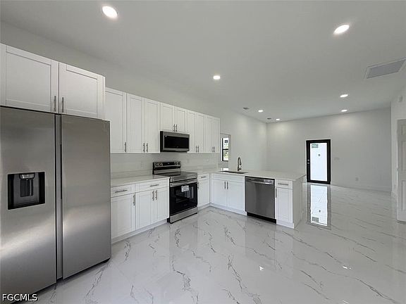 4th image of 3931 Sunset Rd