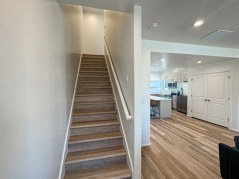 456 N 600 E #4 — Photo 11