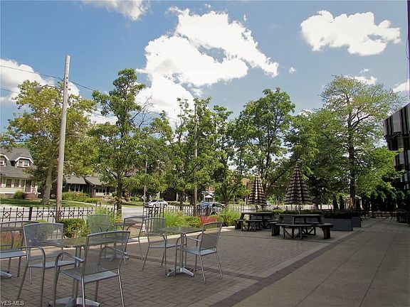 3rd image of 10429 Clifton Blvd APT 204