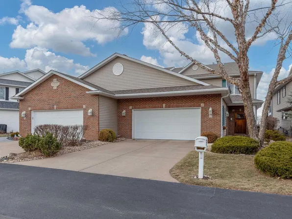 22 Villa Dr, Hampton, IL 61256