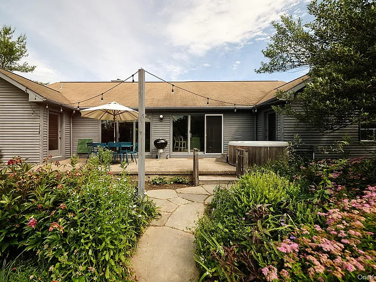 90 Reuter Rd — Photo 19