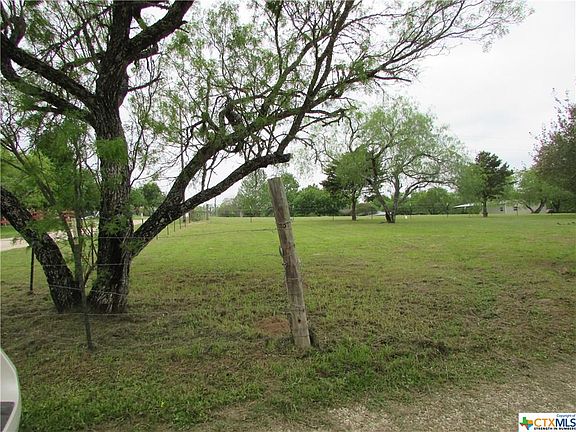 5th image of 676 Pleasant Acres Dr