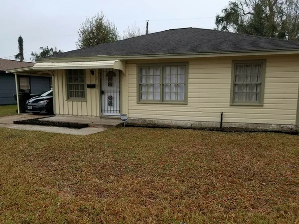 5137 Chennault Rd, Houston, TX 77033