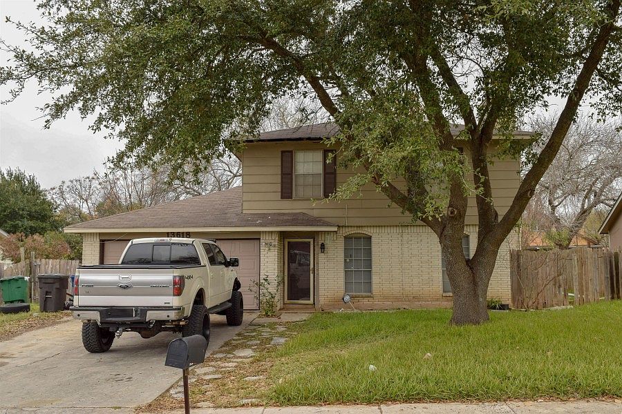 1st image of 13618 Larkbrook St