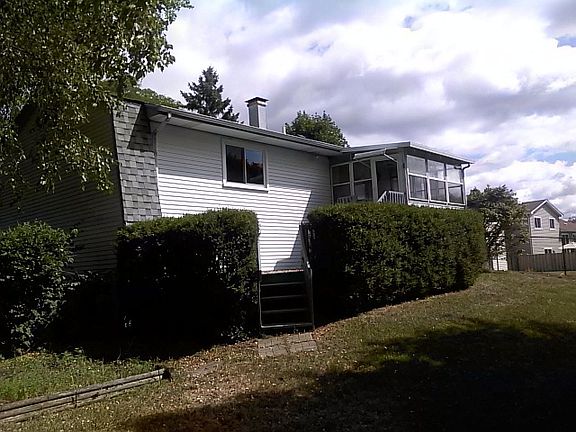 2nd image of 4156 Portage Ln