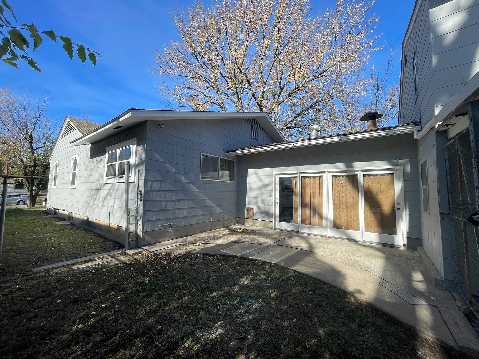 1615 S Connor Ave — Photo 4
