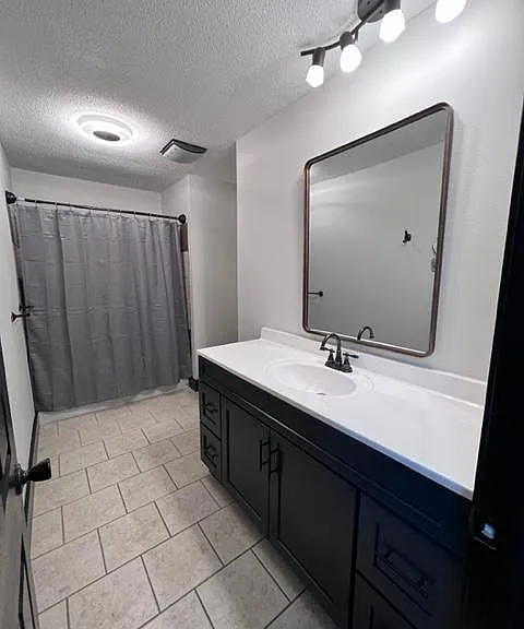 1516 W Meadow St — Photo 11