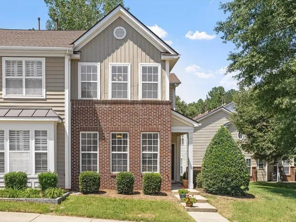 5310 Crescentview Pkwy, Raleigh, NC 27606