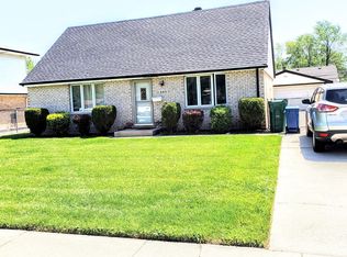 8415 Narragansett Ave, Burbank, IL