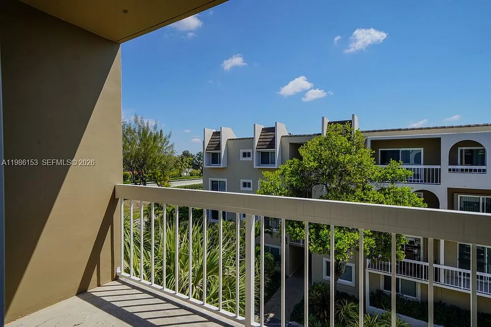 Building Photo - 7920 Camino Real #401