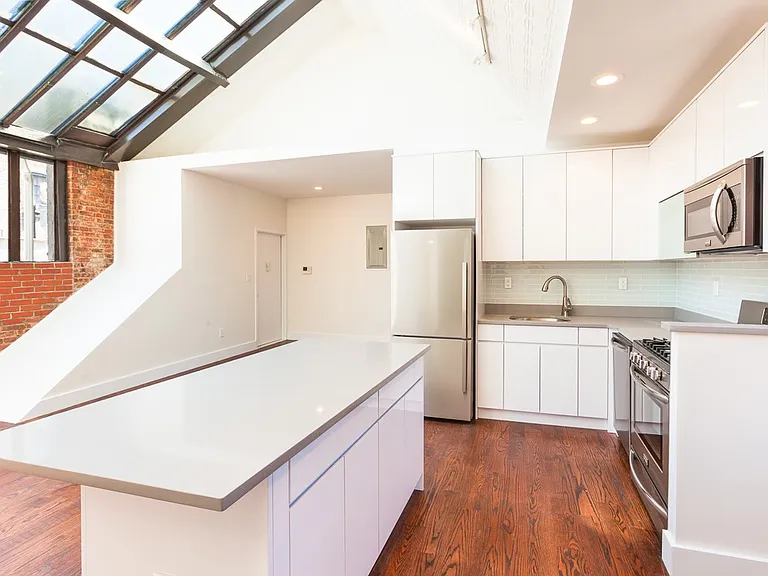 54 2nd Ave #3 — Photo 3