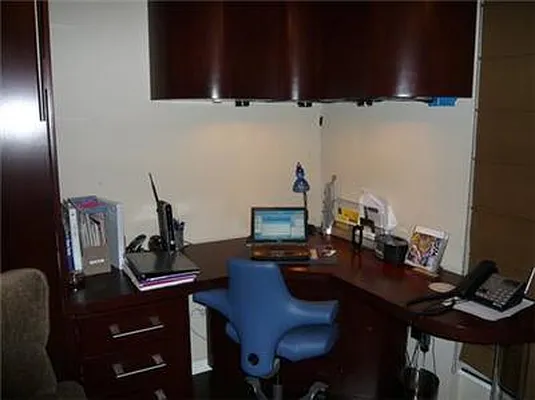 Sold by R New York | media 23