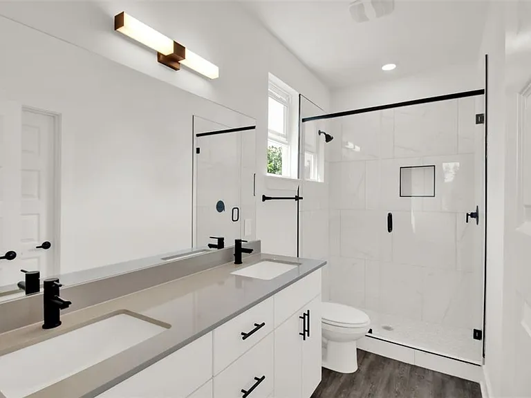 7603 Carver Ave — Photo 11