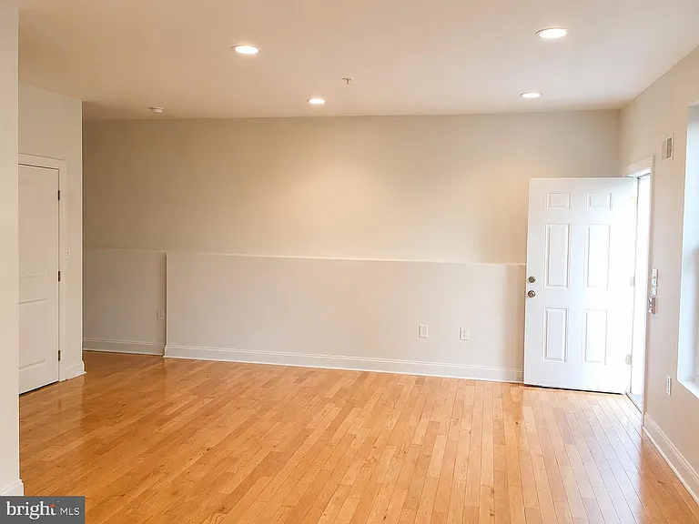 4128 Chester Ave #1A — Photo 6