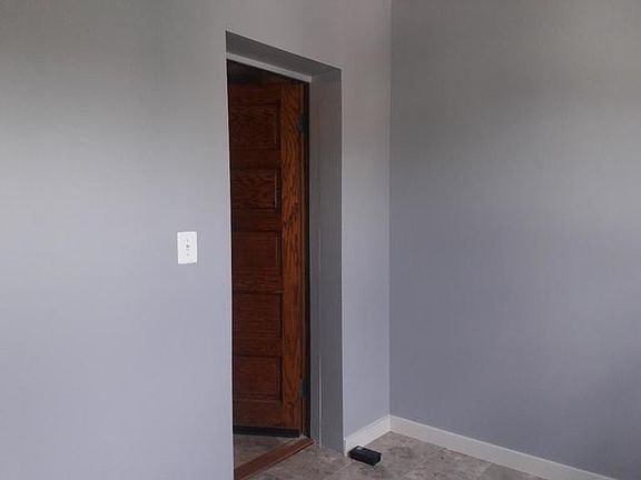 2nd image of 4818 W Van Buren St