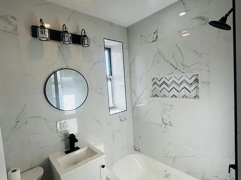863 Avenue C — Photo 19