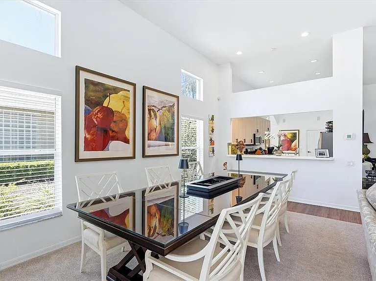 8009 Hampton Ct — Photo 12