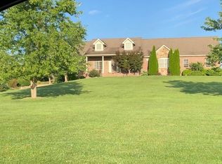 10679 S 525 E, Haubstadt, IN 47639