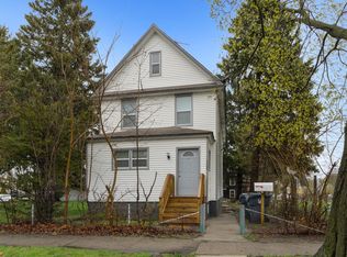 1105 Adams St, North Chicago, IL 60064