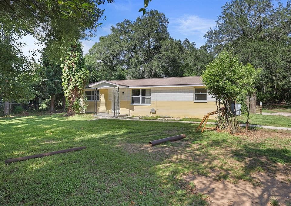 1st image of 403 Lutie Dr