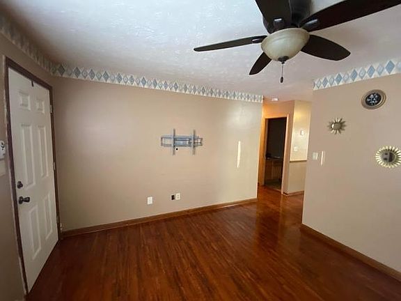 2nd image of 4701 Kings Mill Dr