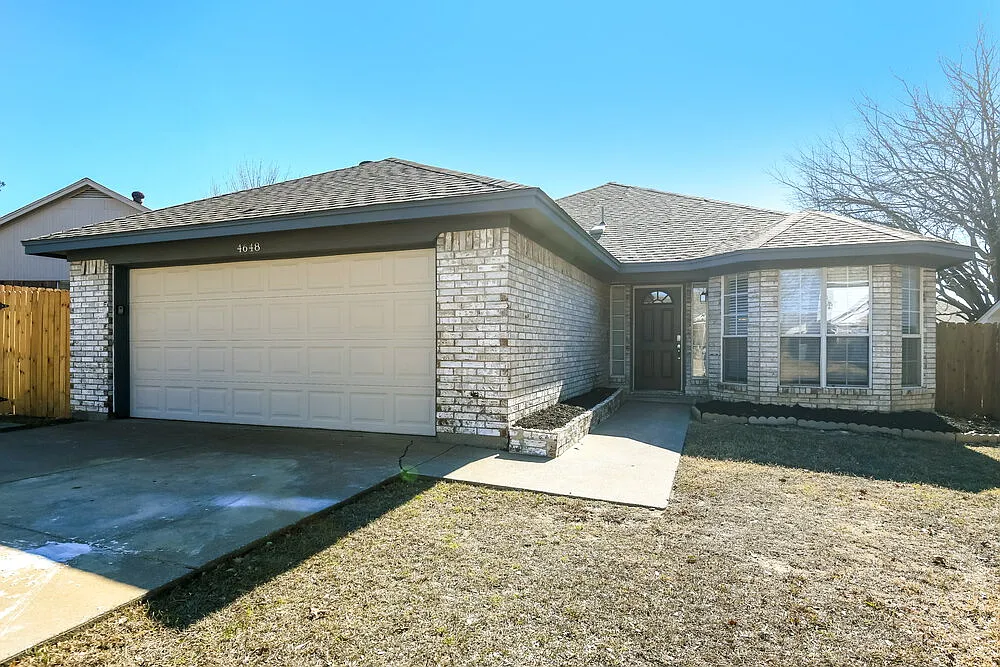 3 bed, 2.0 bath, 1772 sqft, $2,345 — Photo 1
