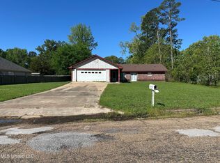 6037 Floral Dr, Jackson, MS 39206