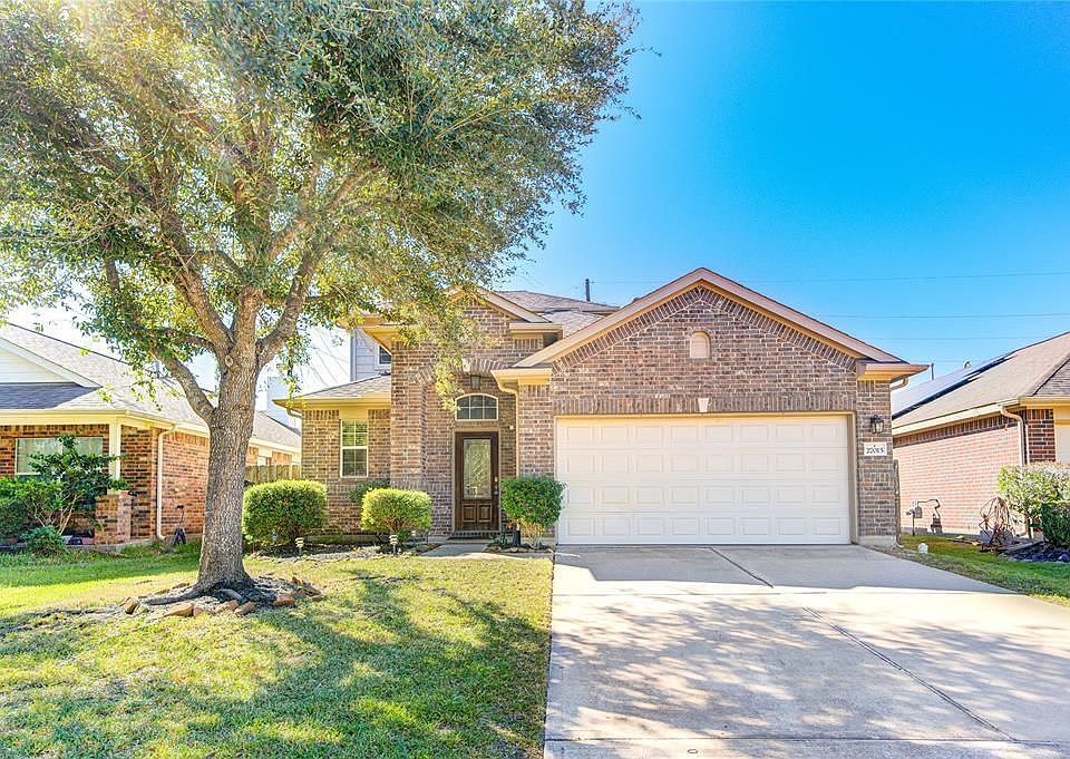 1st image of 27015 Coquina Dr