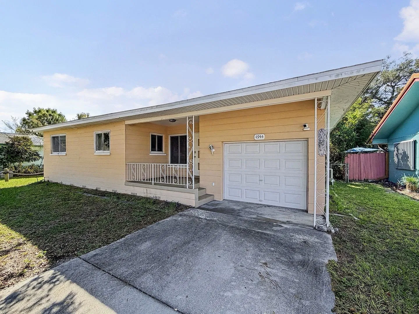 Recently Updated Gulfport Home with a Spacious, Fenced Backyard For Rent! 2bed | 1bath — Photo 1