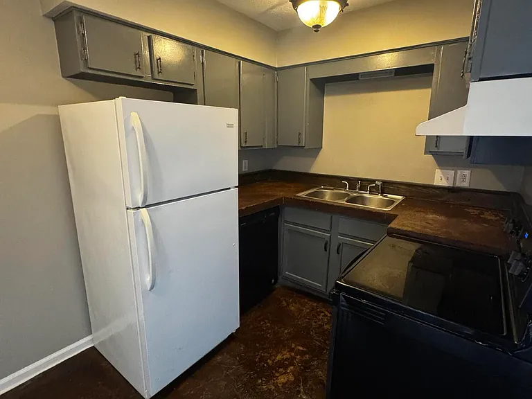 185 Donabrook Ct #B7 — Photo 8