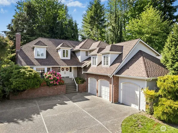 4877 167th Avenue SE, Bellevue, WA 98006