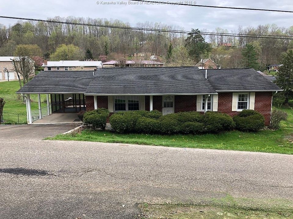1st image of 1805 Oakwood Dr