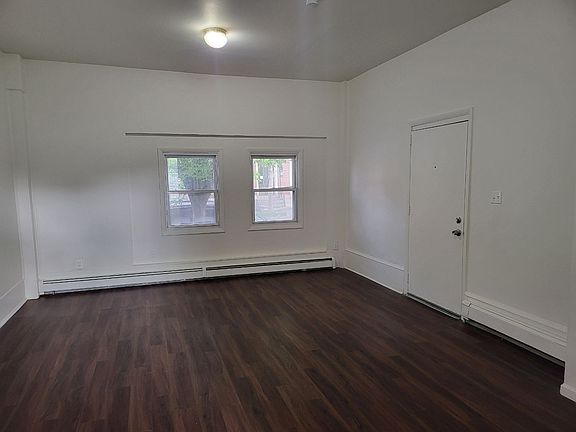 2nd image of 622 Dekalb St #1B