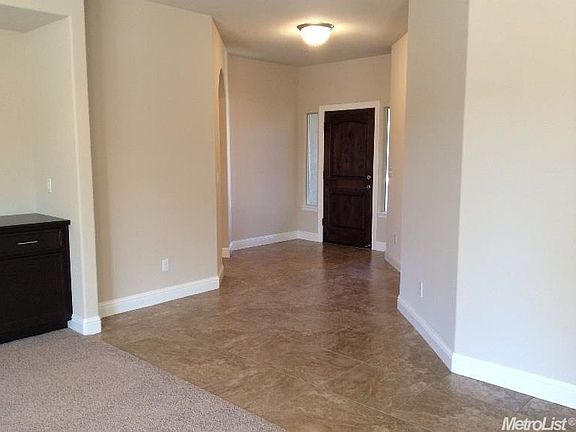 4th image of 1440 Wildwood Dr