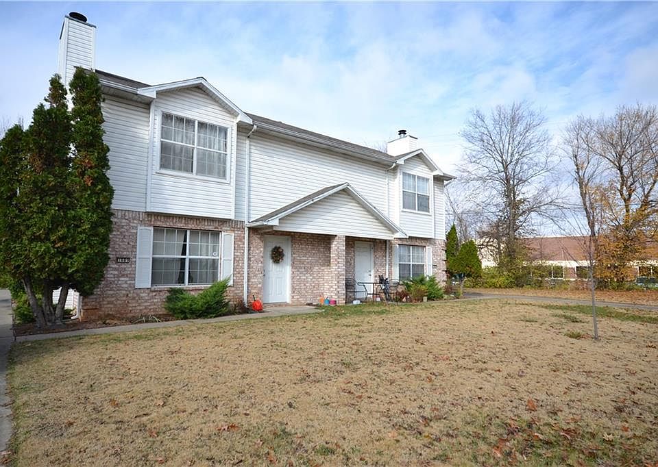 1st image of 1689 N Saddlehorn Ave #1