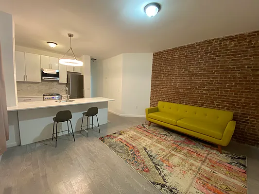 Rented by Compass | media 25