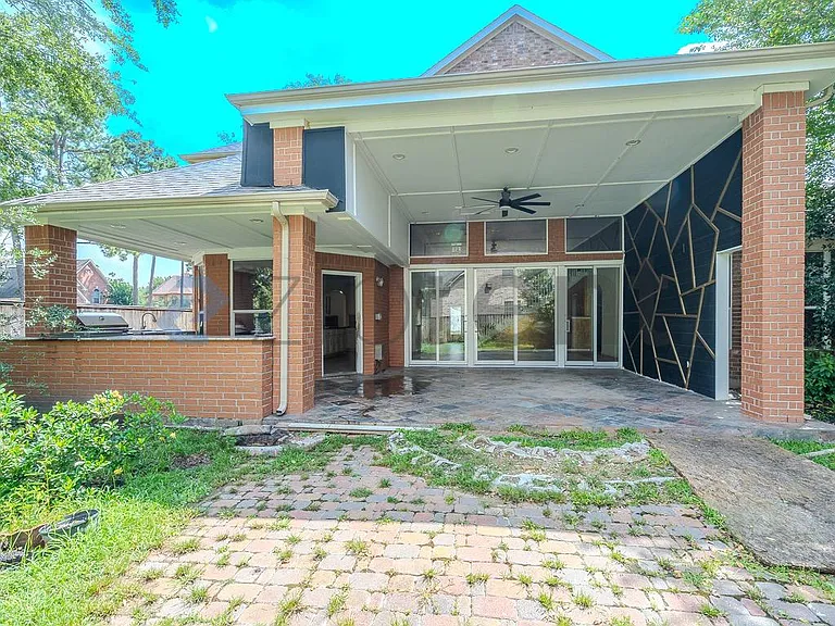 14911 Oxford Way — Photo 41