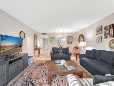 7006 Huntington Lane #202, Delray Beach, FL, 33446