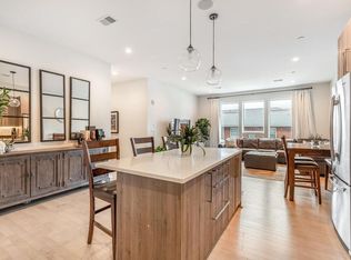 232 Old Colony Ave UNIT 203, Boston, MA 02127