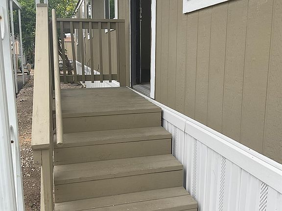 2nd image of 533 Soscol Ave #2B-1BA-784SQFT