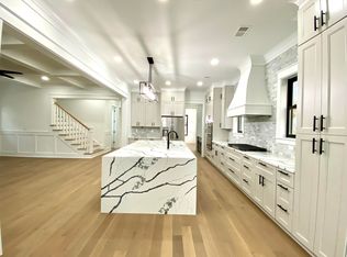 127 Pecan Dr, Summerville, SC 29483