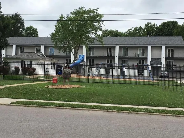 865 S Douglas Avenue, Springfield, MO 65806