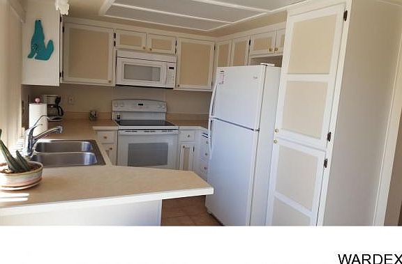 3rd image of 1790 Bahama Ave #9