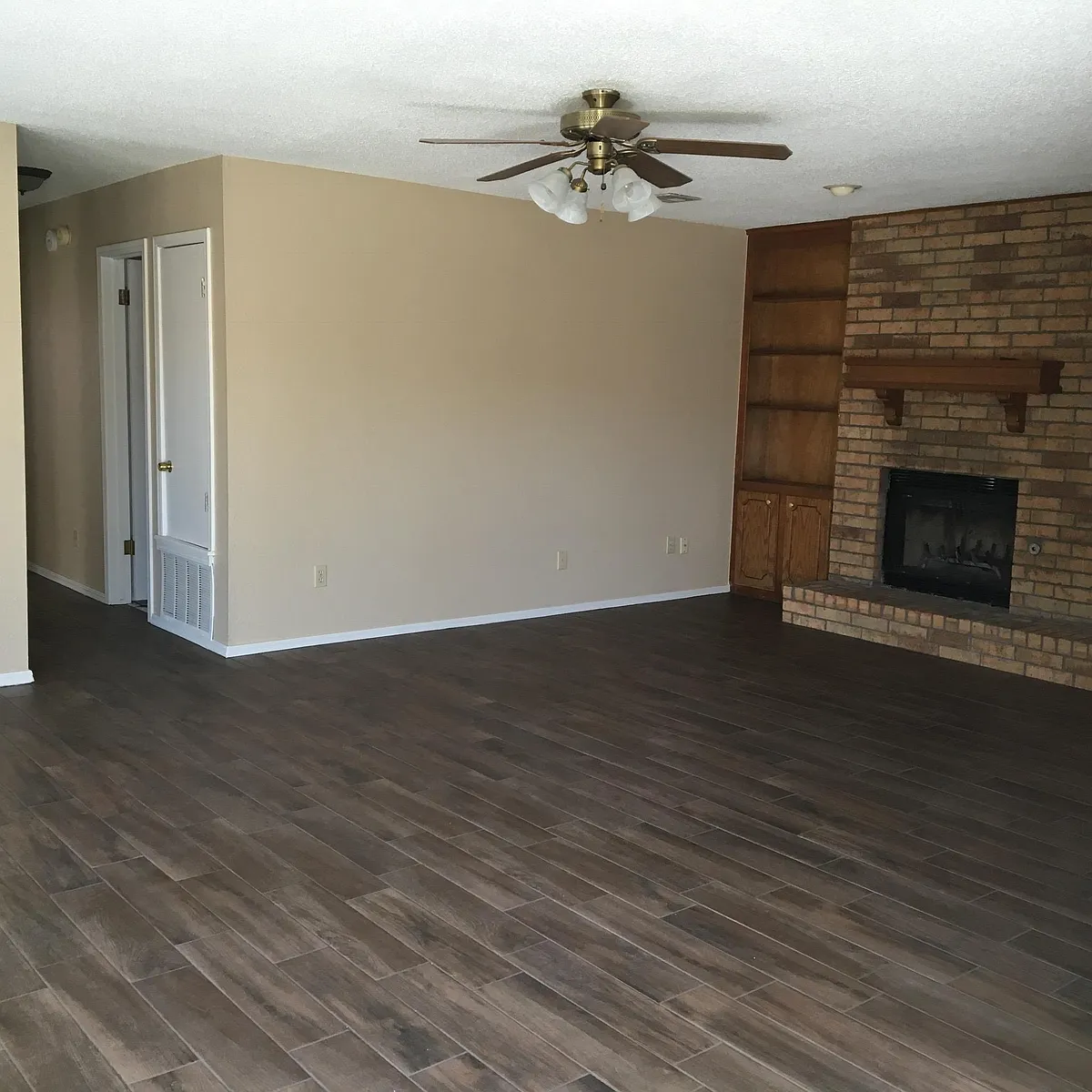 Building Photo - 2618 Shoreridge Ave