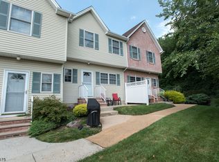 31 Riga Ct, Scotch Plains, NJ 07076